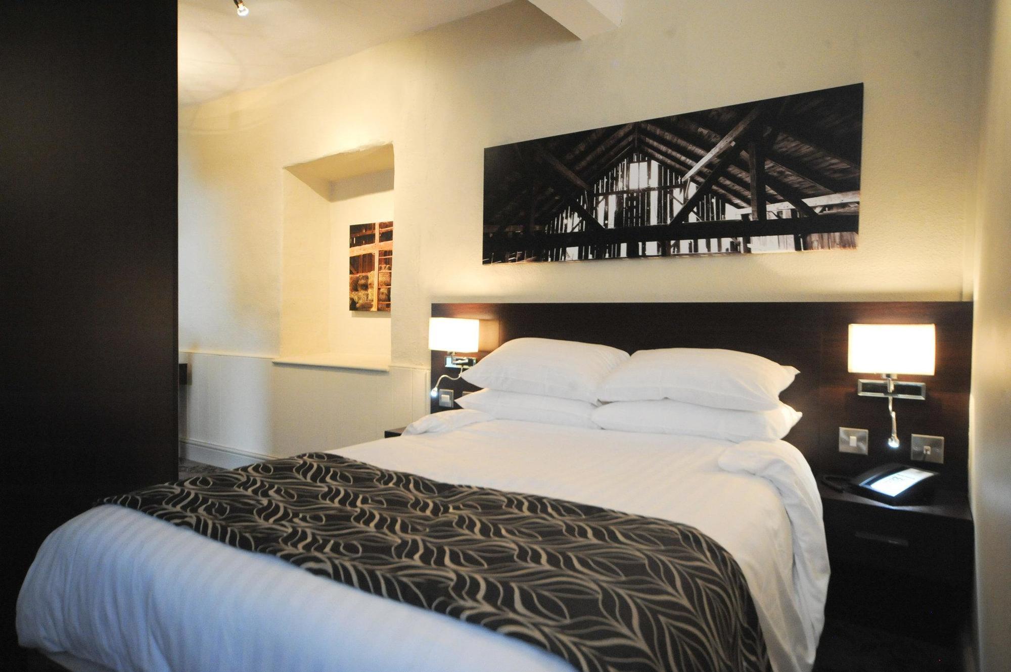 The Bull Hotel Stony Stratford Eksteriør bilde