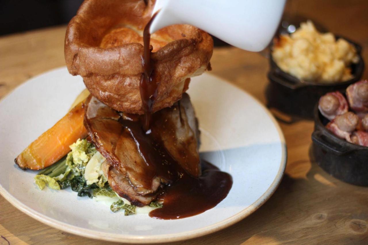 The Bull Hotel Stony Stratford Eksteriør bilde