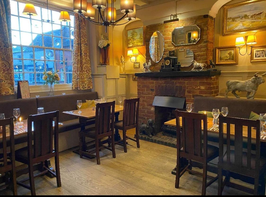 The Bull Hotel Stony Stratford Eksteriør bilde